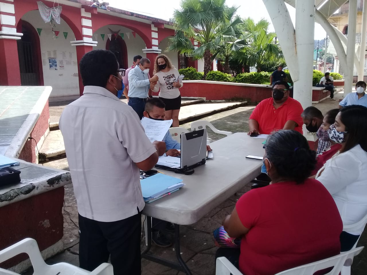 En sesión de Cabildo Síndico y Regidores de Huehuetán piden la